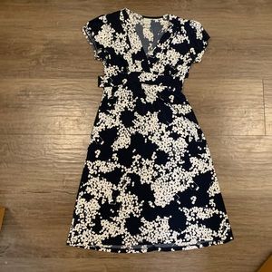 Faux wrap neckline flower print dress